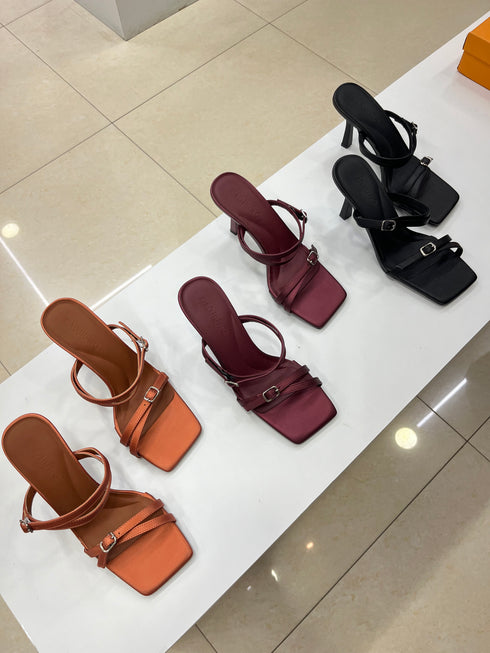 Double Adjustable Straps Slid On Heels